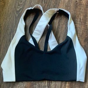 Lululemon sports bra sz 6